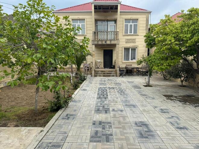 7 otaqlı həyət evi/bağ evi - Qaraçuxur q. - 220 m² (1)