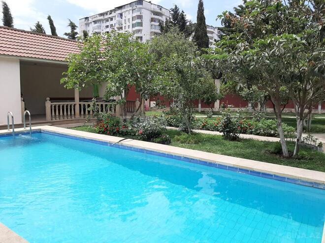 14 otaqlı həyət evi/bağ evi - Neftçilər m. - 850 m² (26)