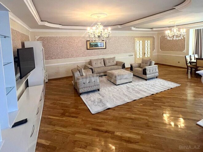 8 otaqlı həyət evi/bağ evi - Badamdar q. - 935 m² (23)