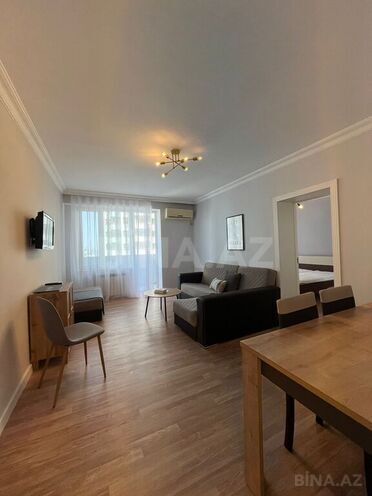 3-комн. вторичка - м. Элмляр Академиясы - 65 м² (2)