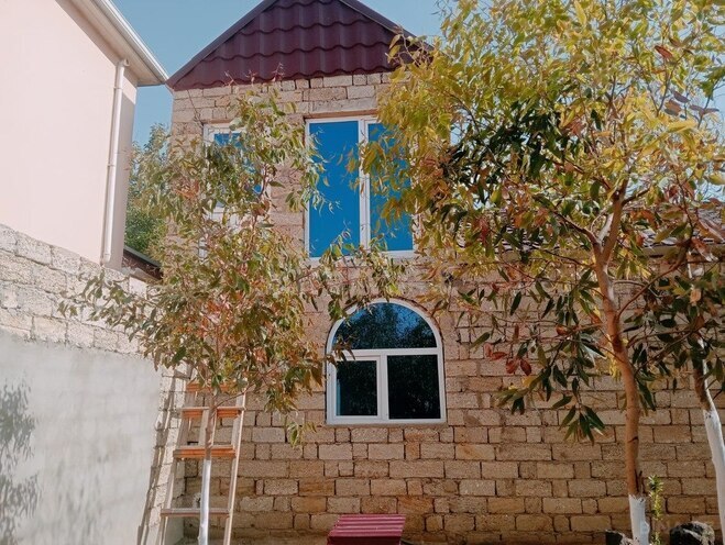 3 otaqlı həyət evi/bağ evi - Hövsan q. - 130 m² (1)