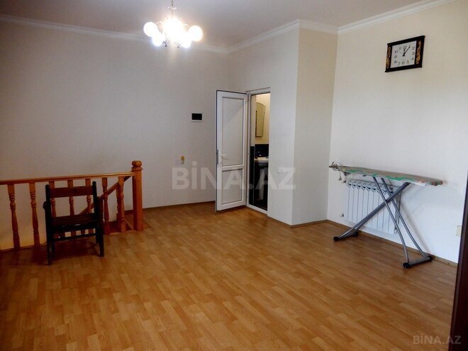 5 otaqlı həyət evi/bağ evi - Novxanı q. - 200 m² (13)