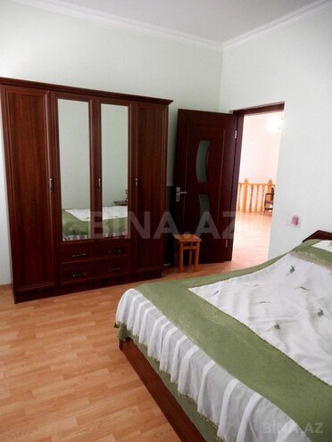 5 otaqlı həyət evi/bağ evi - Novxanı q. - 200 m² (15)