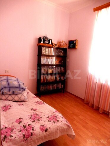 5 otaqlı həyət evi/bağ evi - Novxanı q. - 200 m² (16)