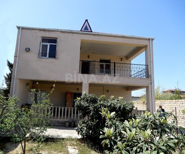 5 otaqlı həyət evi/bağ evi - Novxanı q. - 200 m² (1)