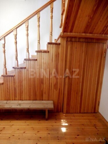 5 otaqlı həyət evi/bağ evi - Novxanı q. - 200 m² (24)