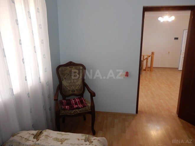5 otaqlı həyət evi/bağ evi - Novxanı q. - 200 m² (12)