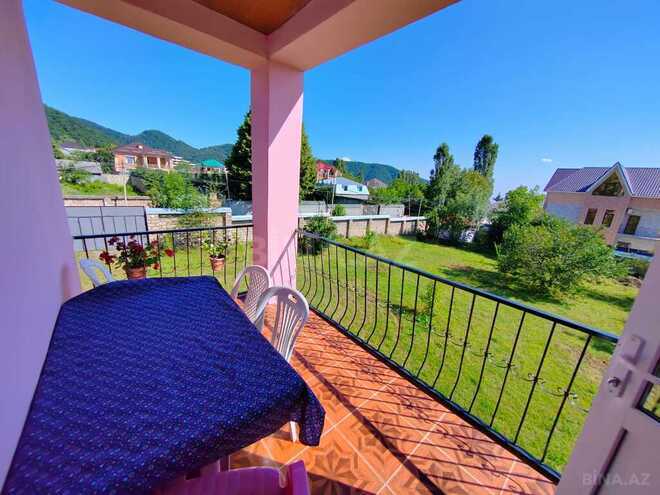 5 otaqlı həyət evi/bağ evi - Qəbələ - 150 m² (13)