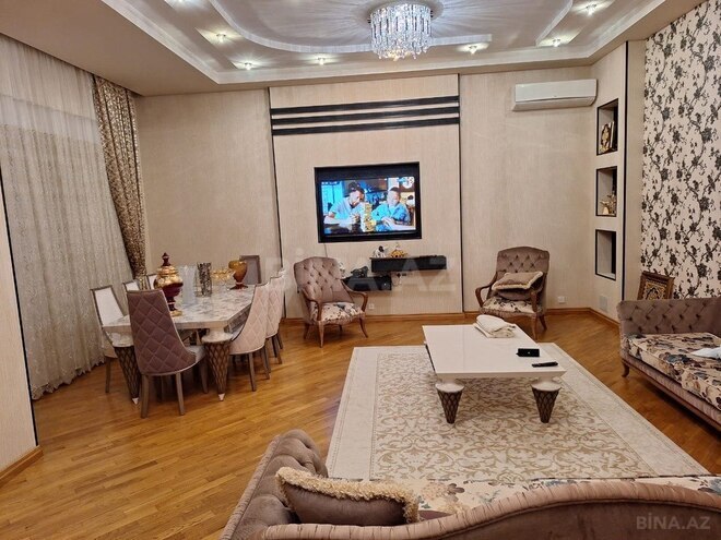 8 otaqlı həyət evi/bağ evi - Novxanı q. - 500 m² (12)