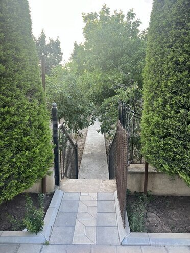 8 otaqlı həyət evi/bağ evi - Novxanı q. - 500 m² (8)