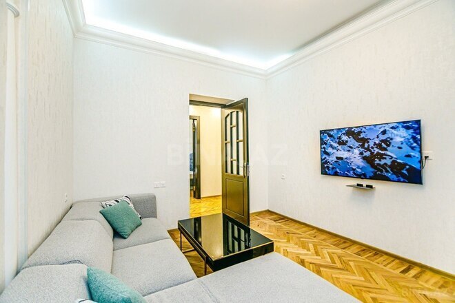 Сдаётся 3-комн. вторичка 107 м², м. Сахил, photo 24 from 32