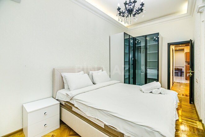 Сдаётся 3-комн. вторичка 107 м², м. Сахил, photo 20 from 32