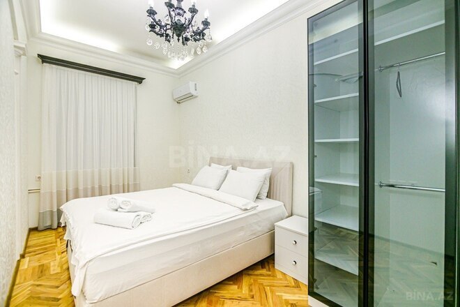 Сдаётся 3-комн. вторичка 107 м², м. Сахил, photo 19 from 32