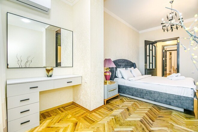 Сдаётся 3-комн. вторичка 107 м², м. Сахил, photo 18 from 32