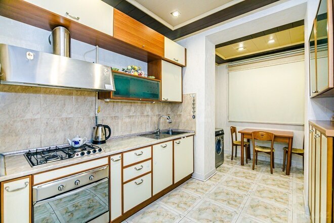 Сдаётся 3-комн. вторичка 107 м², м. Сахил, photo 6 from 32