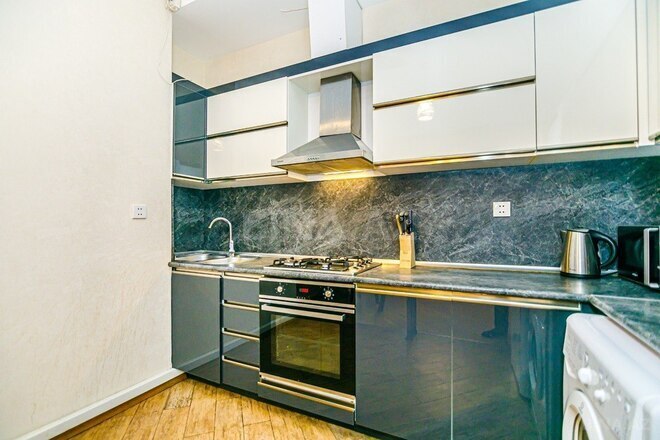 2-комн. новостройка - м. 28 мая - 75 м² (25)