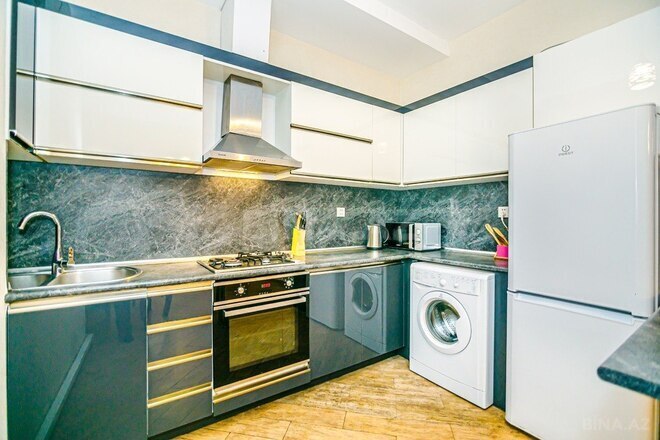 2-комн. новостройка - м. 28 мая - 75 м² (28)