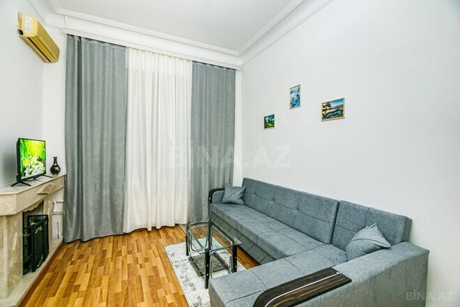 Сдаётся 3-комн. вторичка 103 м², м. Сахил, photo 1 from 32
