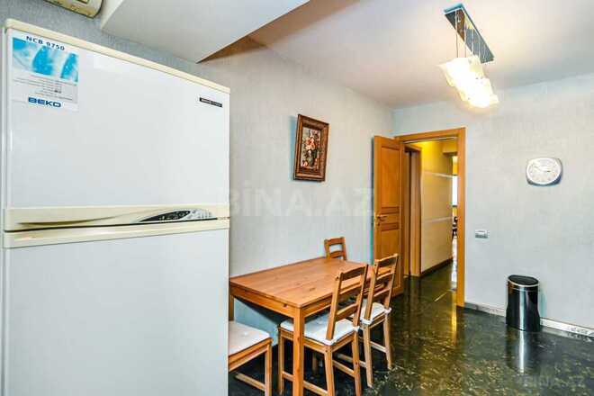 İcarəyə verilir 2 otaqlı köhnə tikili 88 m², 28 May m., photo 17 from 32