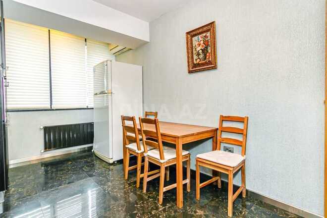 İcarəyə verilir 2 otaqlı köhnə tikili 88 m², 28 May m., photo 28 from 32