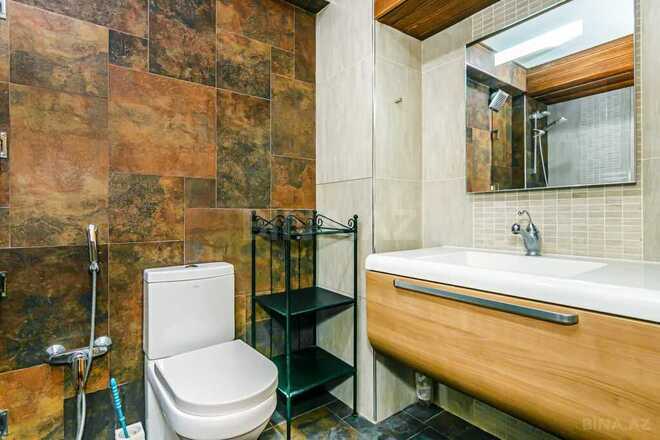İcarəyə verilir 2 otaqlı köhnə tikili 88 m², 28 May m., photo 31 from 32