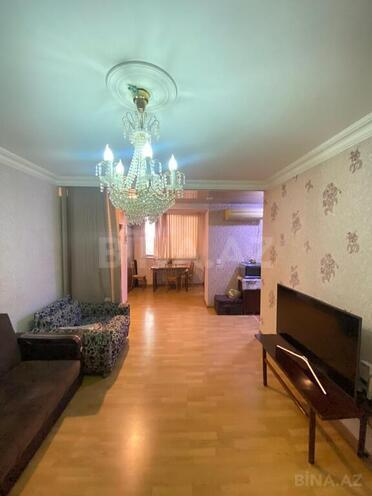 3-комн. вторичка - м. Элмляр Академиясы - 70 м² (12)