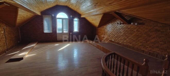 7 otaqlı həyət evi/bağ evi - Bakıxanov q. - 710 m² (10)
