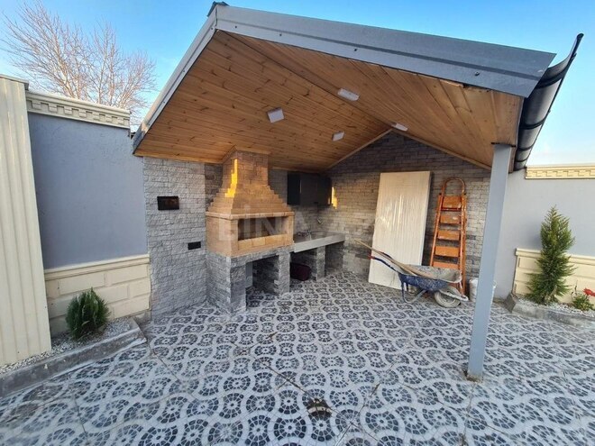 4 otaqlı həyət evi/bağ evi - Novxanı q. - 180 m² (8)