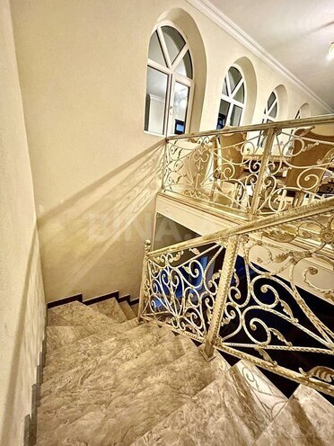 6-комн. дом/дача - пос. Новханы - 600 м² (16)
