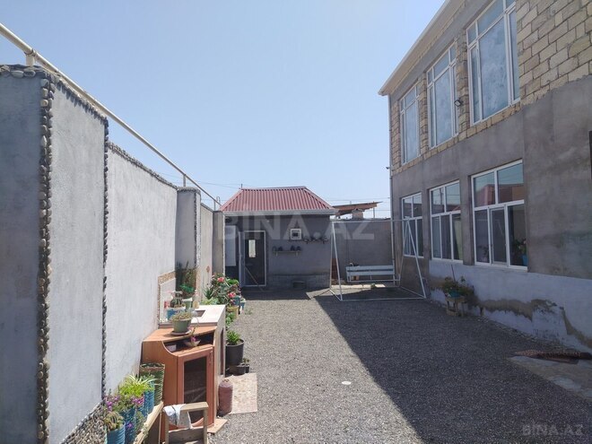 6 otaqlı həyət evi/bağ evi - Pirşağı q. - 250 m² (1)