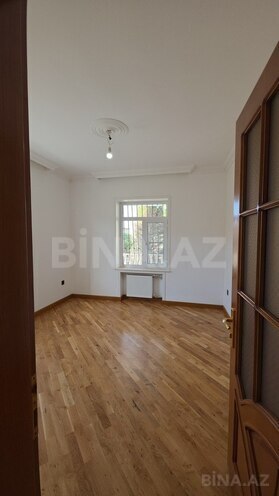 7 otaqlı həyət evi/bağ evi - Novxanı q. - 240 m² (18)