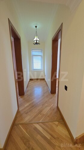 7 otaqlı həyət evi/bağ evi - Novxanı q. - 240 m² (20)