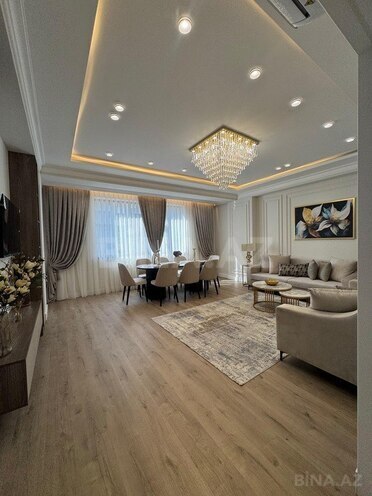 3-комн. новостройка - м. 8 ноября - 142.5 м² (2)