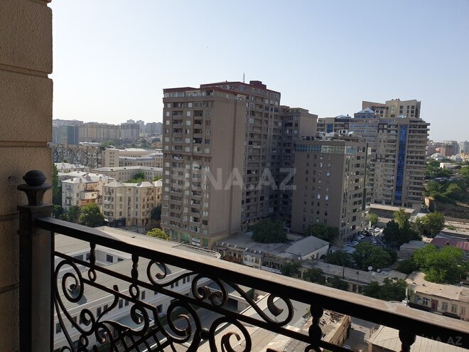 Satılır 4 otaqlı yeni tikili 209.8 m², 28 May m., photo 3 from 23