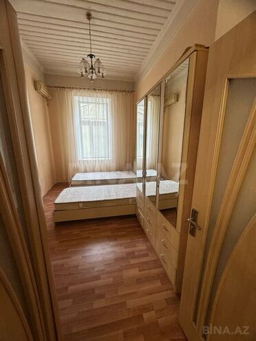 4 otaqlı köhnə tikili - 28 May m. - 110 m² (4)