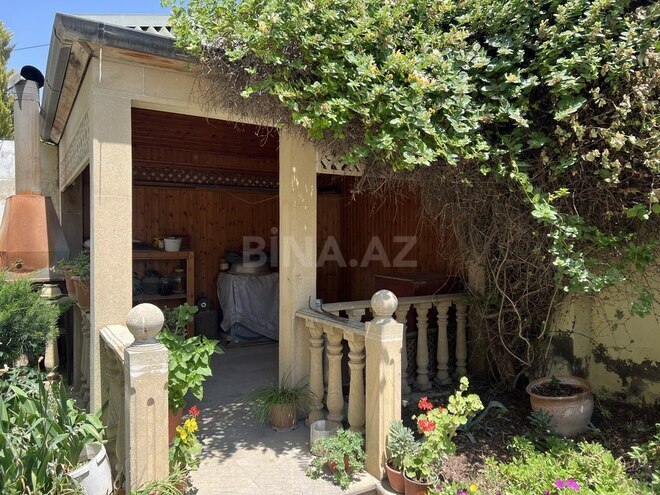 5 otaqlı həyət evi/bağ evi - M.Ə.Rəsulzadə q. - 300 m² (5)