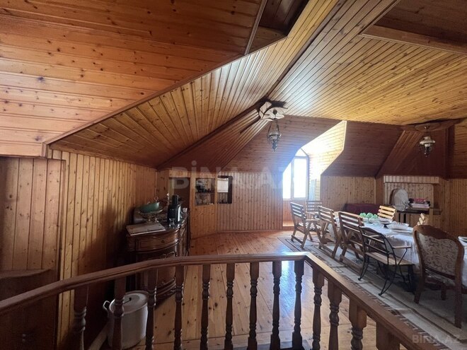 5 otaqlı həyət evi/bağ evi - M.Ə.Rəsulzadə q. - 300 m² (23)