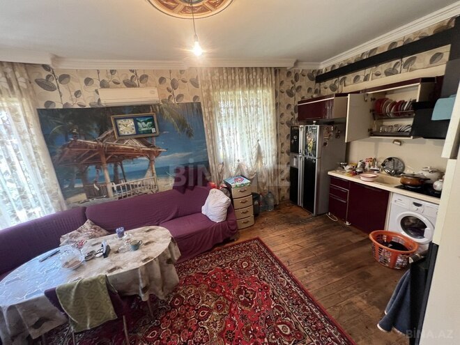 5 otaqlı həyət evi/bağ evi - M.Ə.Rəsulzadə q. - 300 m² (27)