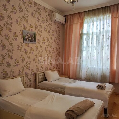 5 otaqlı həyət evi/bağ evi - Qəbələ - 140 m² (9)