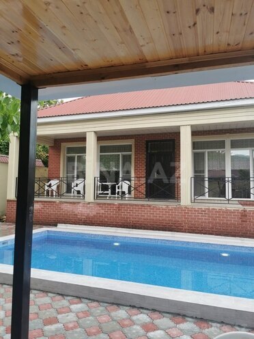 5 otaqlı həyət evi/bağ evi - Qəbələ - 140 m² (1)