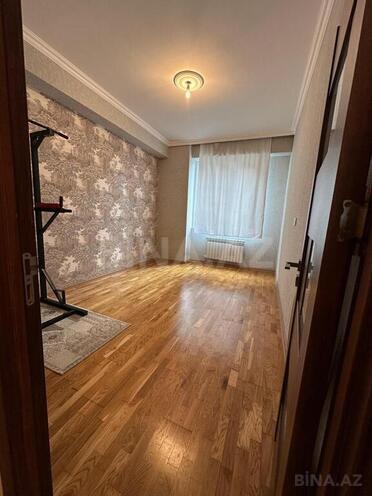 2-комн. новостройка - м. Автовокзал - 70 м² (2)