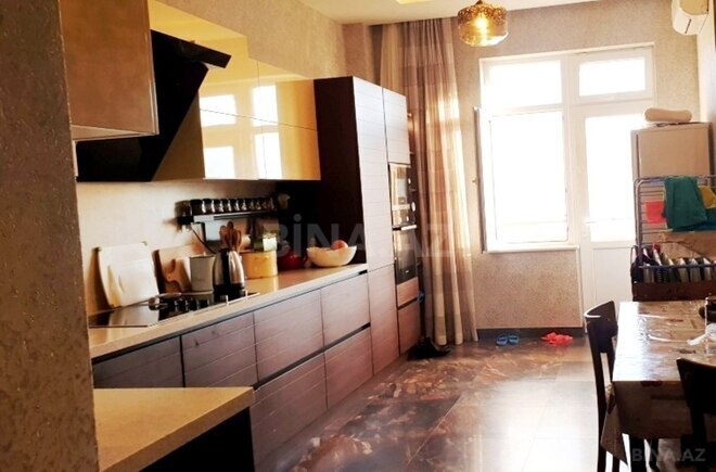 4-комн. новостройка - м. Сахил - 176 м² (3)
