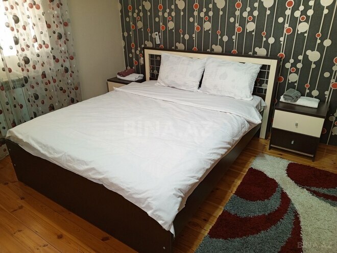 5 otaqlı həyət evi/bağ evi - Qəbələ - 180 m² (8)