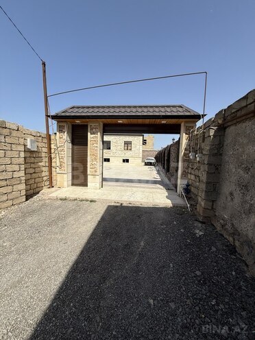 10 otaqlı həyət evi/bağ evi - Novxanı q. - 300 m² (1)
