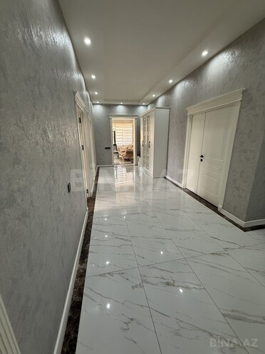 10 otaqlı həyət evi/bağ evi - Novxanı q. - 300 m² (3)