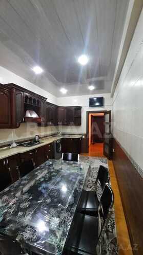 4-комн. новостройка - м. 8 ноября - 180 м² (3)