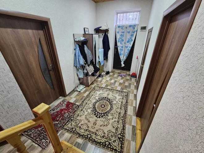 5 otaqlı həyət evi/bağ evi - Novxanı q. - 250 m² (9)