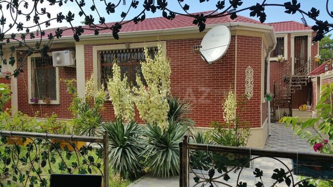 3 otaqlı həyət evi/bağ evi - Bakıxanov q. - 80 m² (1)