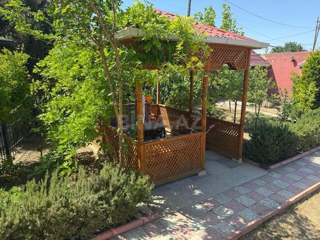 3 otaqlı həyət evi/bağ evi - Novxanı q. - 105 m² (2)