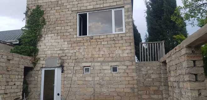 6 otaqlı həyət evi/bağ evi - Şüvəlan q. - 160 m² (1)